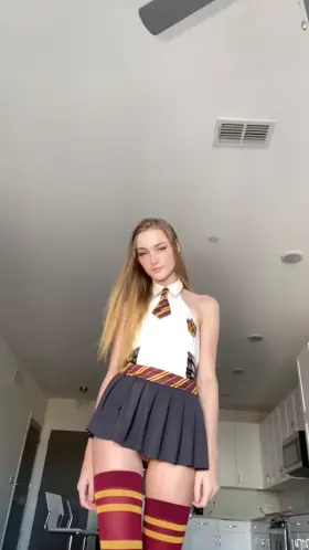 Incase you’ve never seen a flexible teen play with her pussy in slowmo
