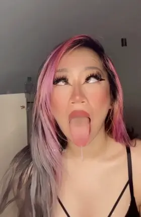 A cute cum target for you today 🥰