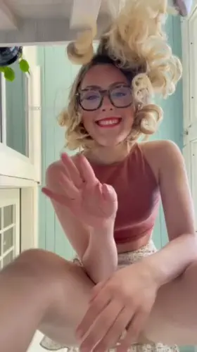 Is this seat taken? 🥰