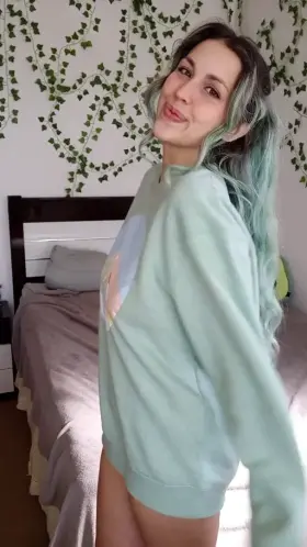 ✨ feeling cute, horny and breedable ✨