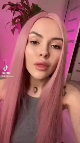 my boobs are good for squeezes ❤️