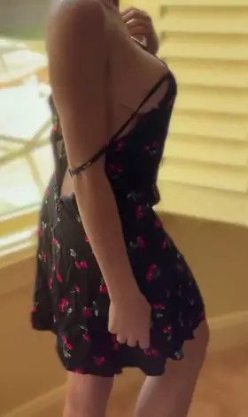 Dreaming of summer days and sundresses ☀️