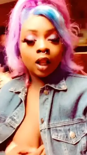 It’s my birthday today! 🥳🥳🥵💖 I need some dick 🤤