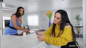 Hot & Mean - Gabriella Paltrova & Luna Star - Pay Attention To My Pussy