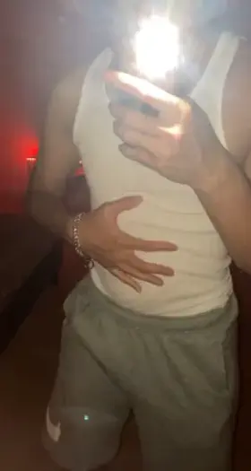 literally just found this sub, wanna see if i make the cut 😳