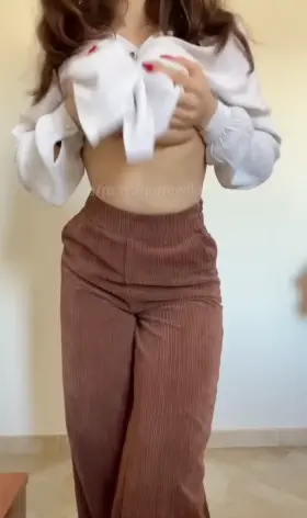 i love showing off my surprisingly big tits