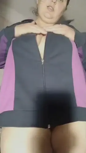 want to play with a hot mum?