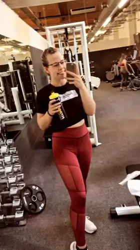 What would you do to me if you met me at the gym with a cameltoe?🤤💦