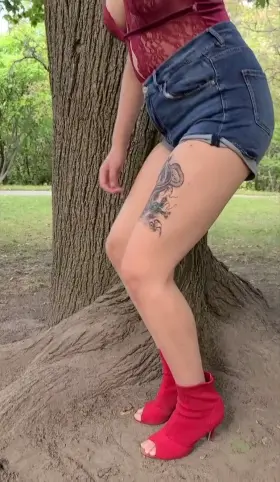 I don't mind being rammed against this tree until you make my outfit a little more white ;P
