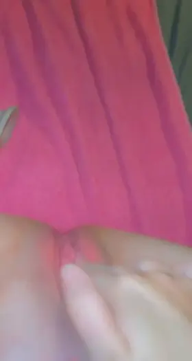 follow me for free now or sub and get a free 2 min squirt vid & acess all my explicit posts for $7👀😏