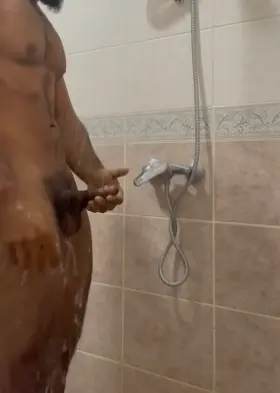 First post here 🙋🏽‍♂️