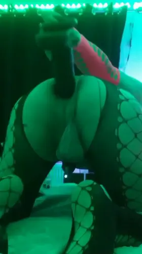 I'm forever hungry for your alpha cock ♠️