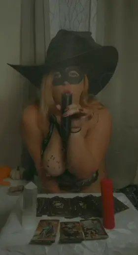 3 dragons for this witch! I love Spooky month [in use- -F]