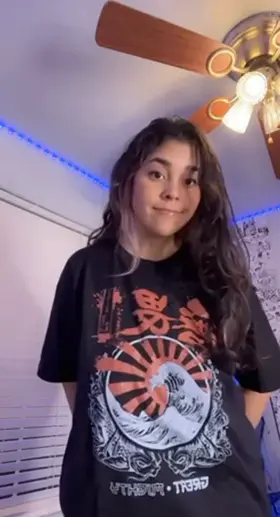 Would you like nudes from a Latina like me?