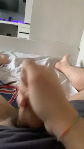 Quick masturbation video with cumming at the end😉