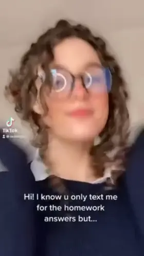 [reveal] Cutie With Glasses