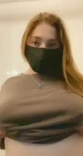 Been a while... happy to be back 😘 (OC)