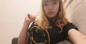 i act like this when im in heat🥺