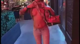 Stare, she don't care! [reveal]