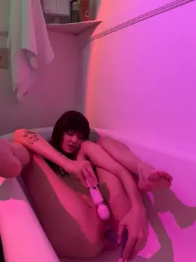 wish I had someone to play with 😔 (18f)