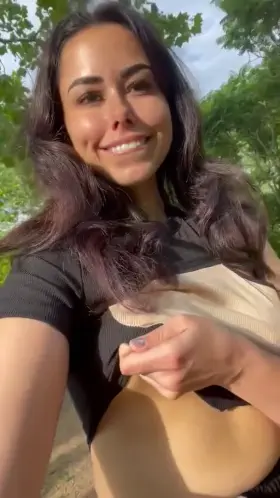 a quicky lil sneak peak at the park.. hehe..😳🤭