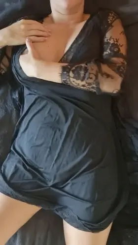 Are you just going to stand there? Mumma wants her breakfast. Are you going to give it to me? 😘💋🔥