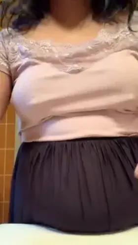 💎 60% OFF next 2 days🤩🤩b/g , g/g and solo videos🍆💦🤤 I love talking with all my fans and make sure their all fantasies come to reality 💖