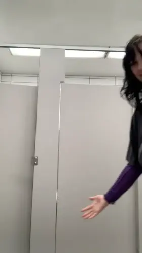 lil public titty drop