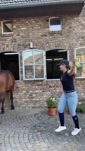 Cumtribute with small story!