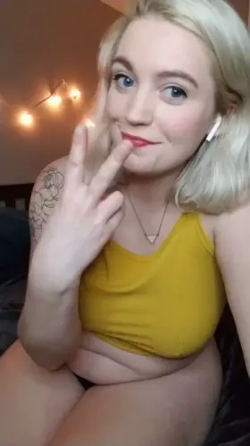 Only breed me if you're cool with making goofy kids 🙈