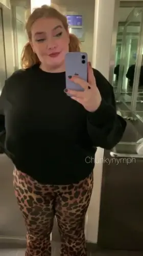 Flashing my huge boobs in an elevator