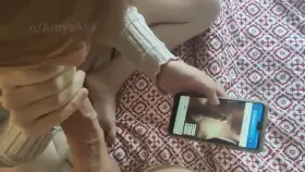 Suckin' and scrollin' (mf)