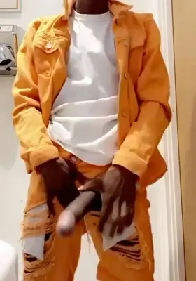 😏It’s Summer So I Got My Shorts On🥵