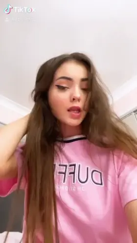 I took a Reddit version of this trend 😈😝 (OC)