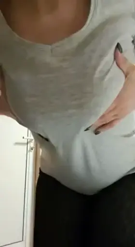 F(30) Milf waiting for your opinion 😝