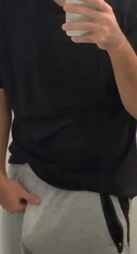 I just wanna be someone secret Showoff…