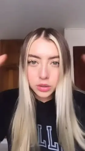 Took a break from studying and started playing with tits and now i cant stop, help 😇