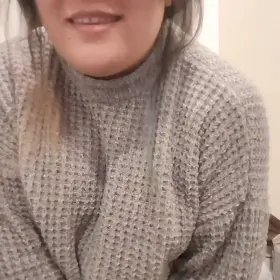 Someone said my outfit looked cute. I think I look cute without it too 😋