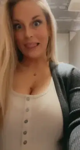 Got a little naughty at dinner last night 😈