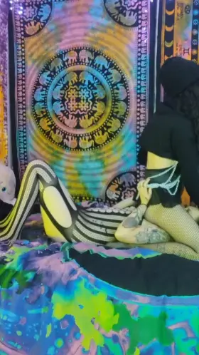 It's okay I don't need air 🤤 [F]