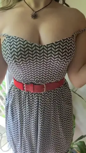 are my natural tits the kind you would cum on? (18f)