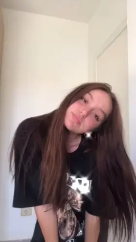 Fuck me, she can move!