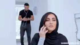 After I moved to states I thought I can dress up as hijabi femboy at anytime but my step dad seems don’t like that !