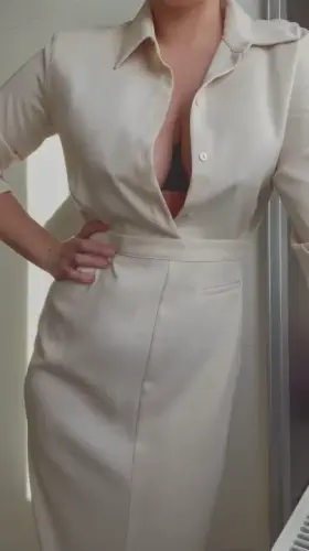 Wanna fuck me during my zoom call?