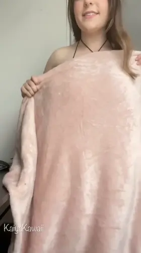 21[F4M][snap]♥Noraqwk♥Sending my sextape to whoever upvotes just because i’m horny (my autoreply is on) 😘