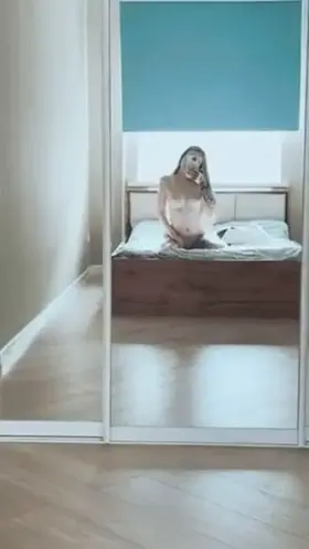 You know what they say: a nude a day keeps the doctor away 😉