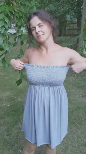 38y mom boob drop..with a smolder ;)