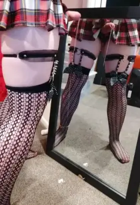 Big puddle of cum 😳