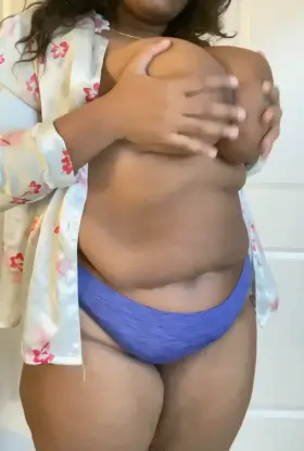 Come suck them baby 🤎