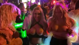 25[F4A ]Upvot that 3nudes in ur dms instantlySC: miafrak